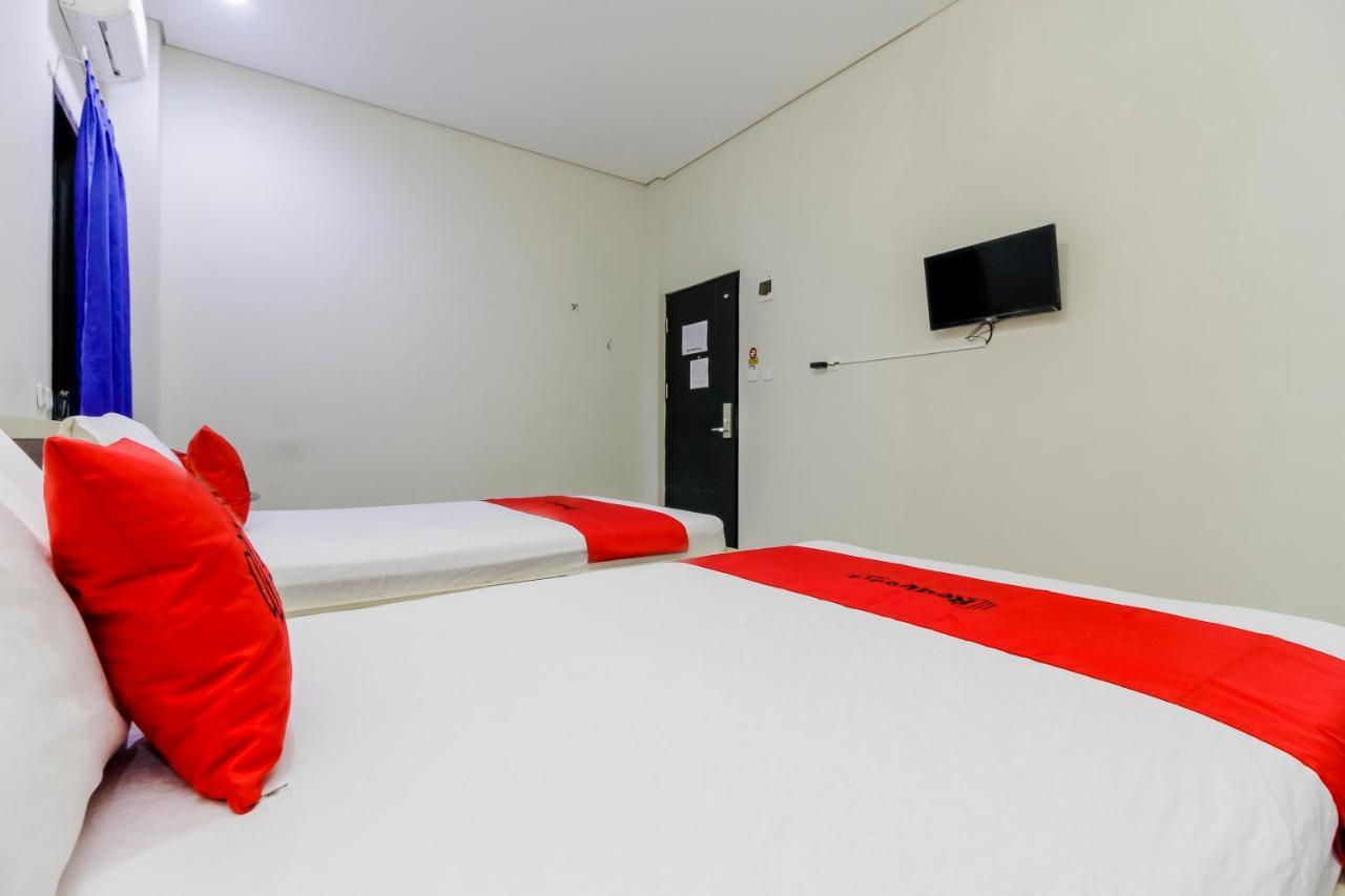 Reddoorz Near Samarinda Central Plaza Buitenkant foto